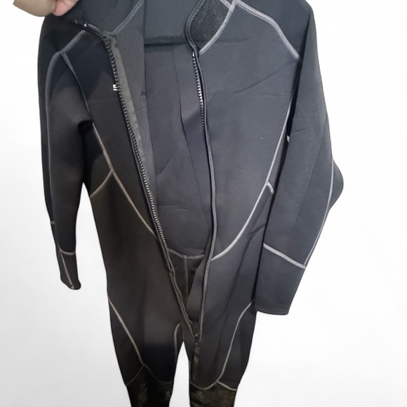 SeaSkin Black long sleeve/pants wetsuit - Men’s Large - Picture 4 of 6